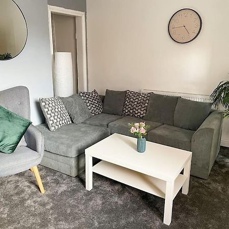 Perfect For Contractors & Families! 7 Beds Free Parking Apartment Birmingham Bagian luar foto