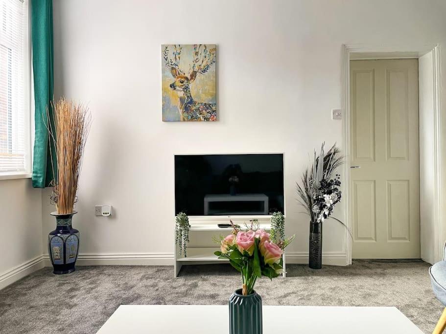 Perfect For Contractors & Families! 7 Beds Free Parking Apartment Birmingham Bagian luar foto