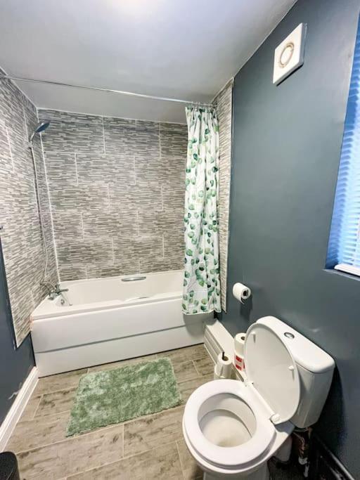 Perfect For Contractors & Families! 7 Beds Free Parking Apartment Birmingham Bagian luar foto