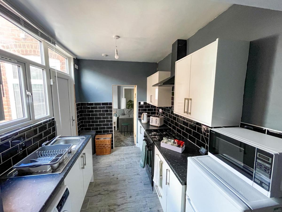 Perfect For Contractors & Families! 7 Beds Free Parking Apartment Birmingham Bagian luar foto